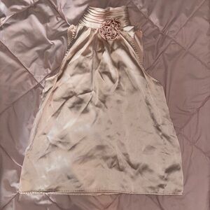 Elegant Pink Sleeveless Top with Floral Appliqué